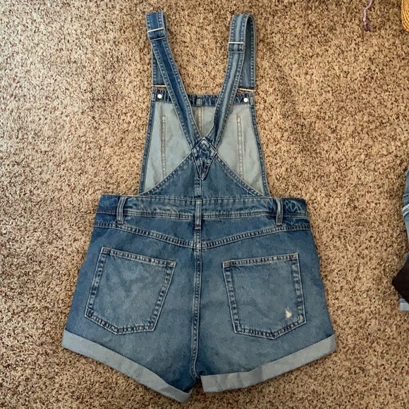 H&M Jean Overalls - Picture 2 of 3